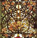Витраж "Павлины", 1900 г. - Прозрачное стекло, эмаль; 450 х 150 см.