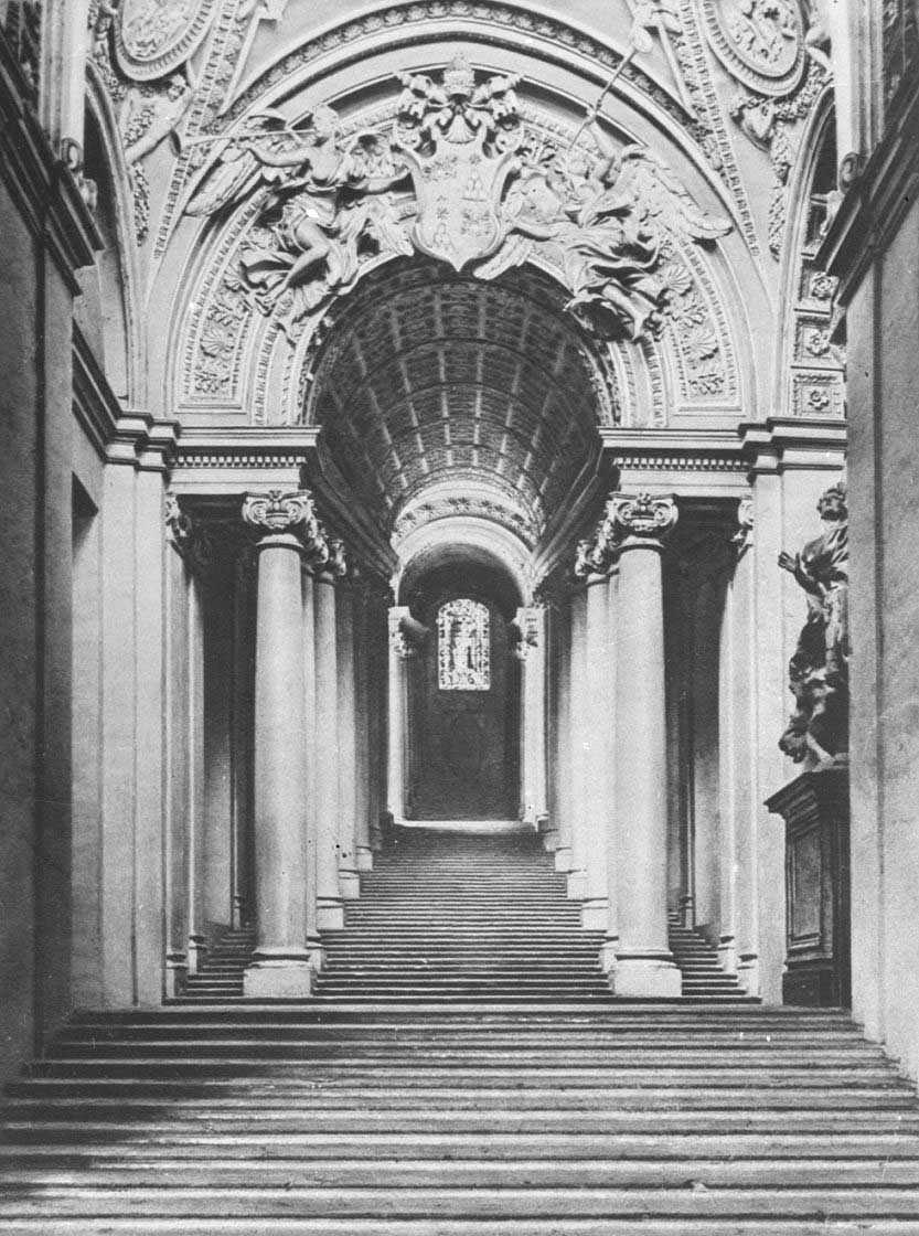 Л. Бернини: Скала Реджа (Королевская лестница) в Ватикане в Риме. 1663-1666.